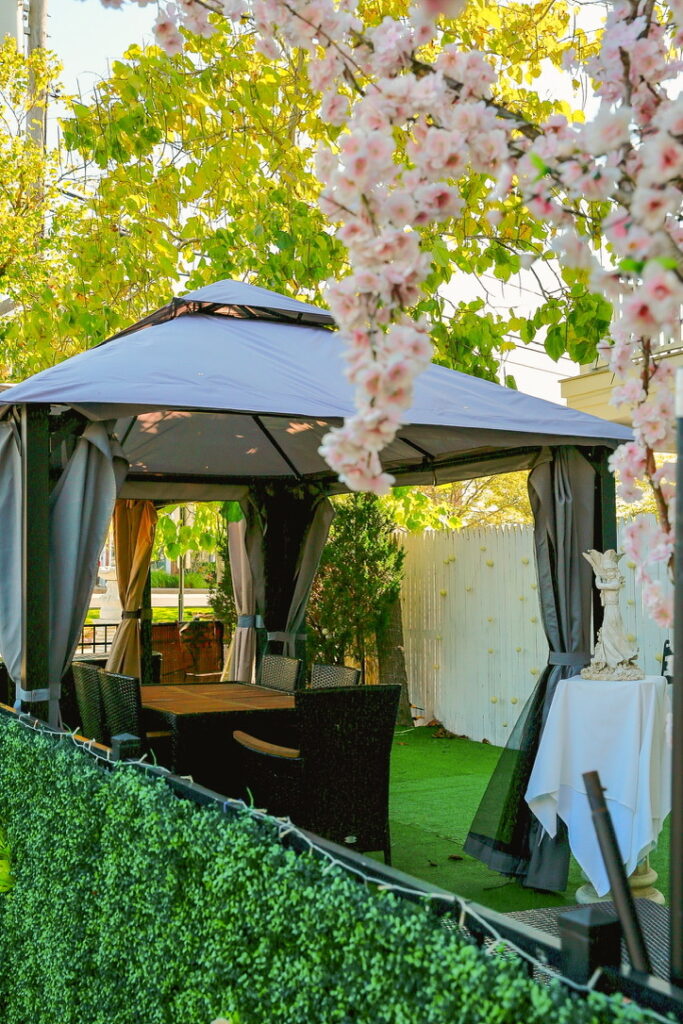 Yings Sushi Bar and Lounge