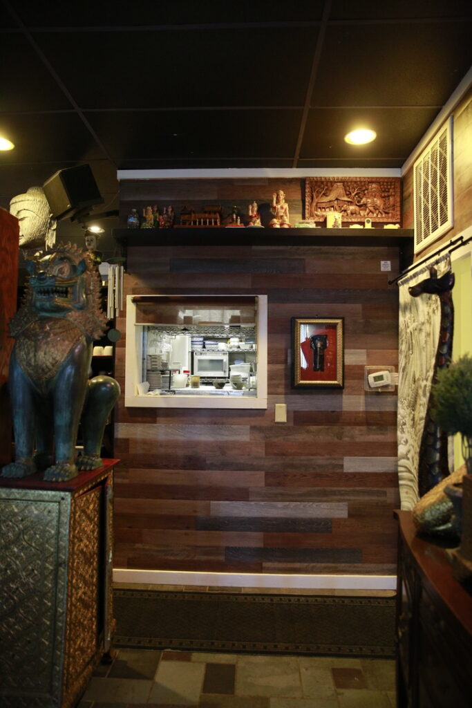 Yings Sushi Bar and Lounge