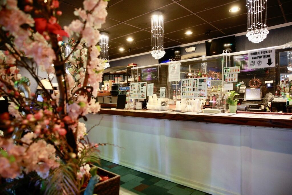 Yings Sushi Bar and Lounge